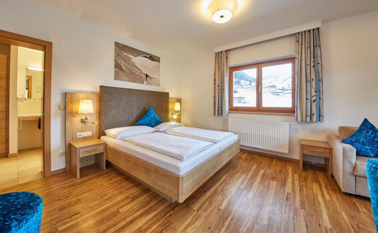 Johanneshof - Dein MOUNTAIN Wohlfühlhotel Saalbach Exterior foto