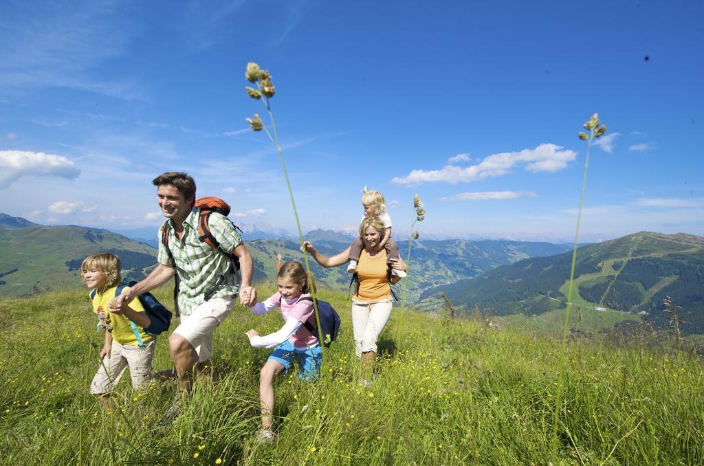 Johanneshof - Dein MOUNTAIN Wohlfühlhotel Saalbach Exterior foto