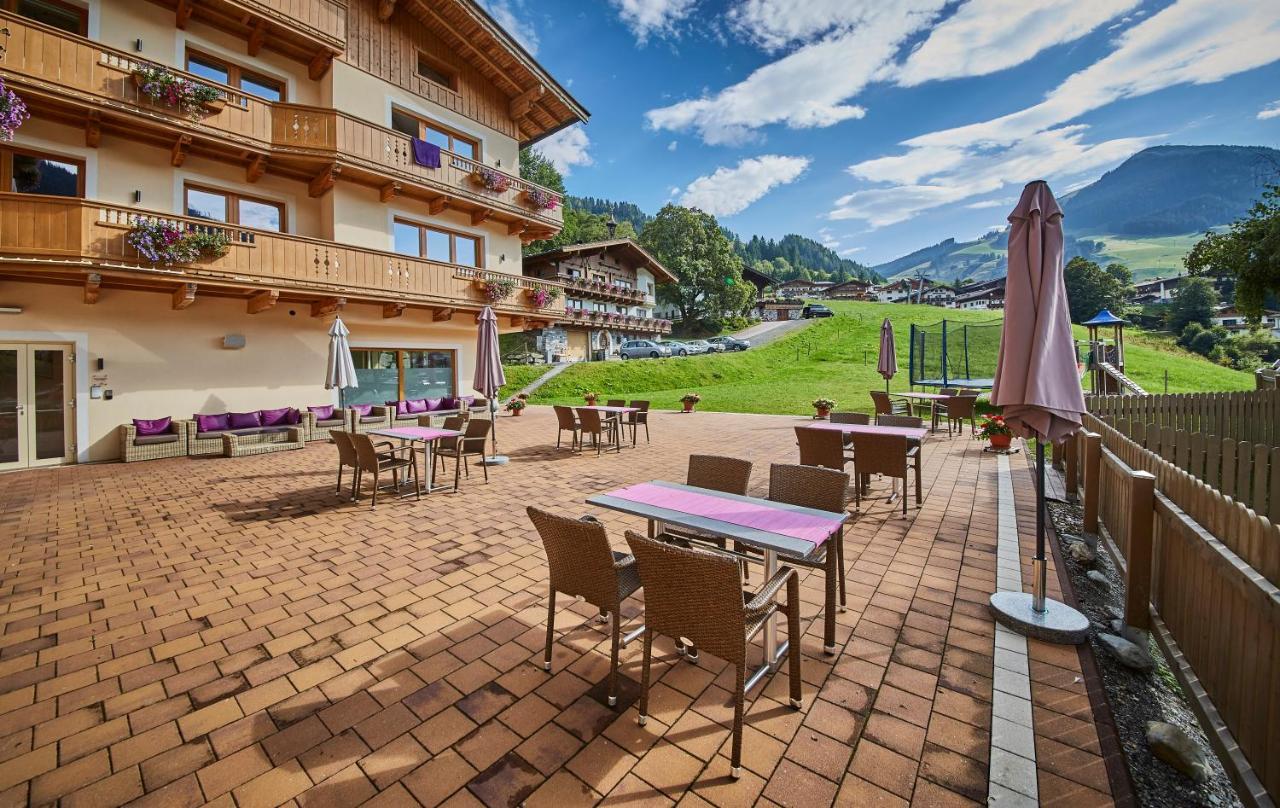 Johanneshof - Dein MOUNTAIN Wohlfühlhotel Saalbach Exterior foto